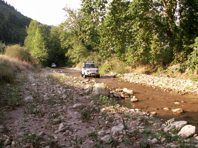 ΠΑΝΤΑΒΡΕΧΕΙ 9-06 040